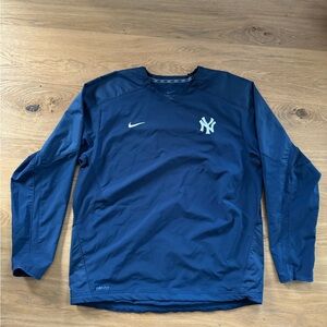 Nike New York Yankees Pullover